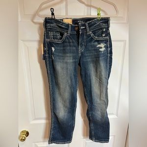 Women’s silver suki capris size 28 22” length